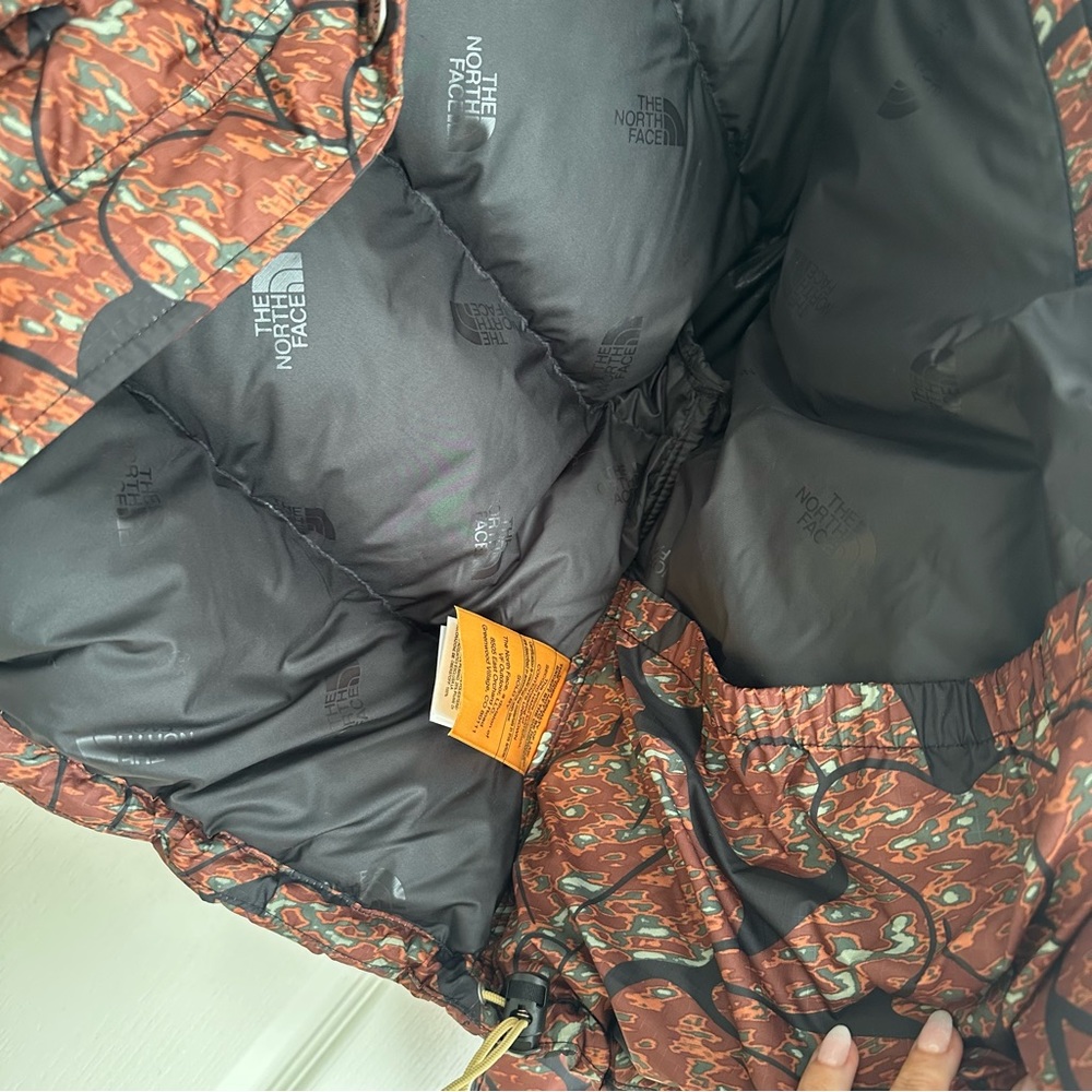 NWT The North Face Women's Printed Sierra Down Short Jacket XS - Picture 11 of 12